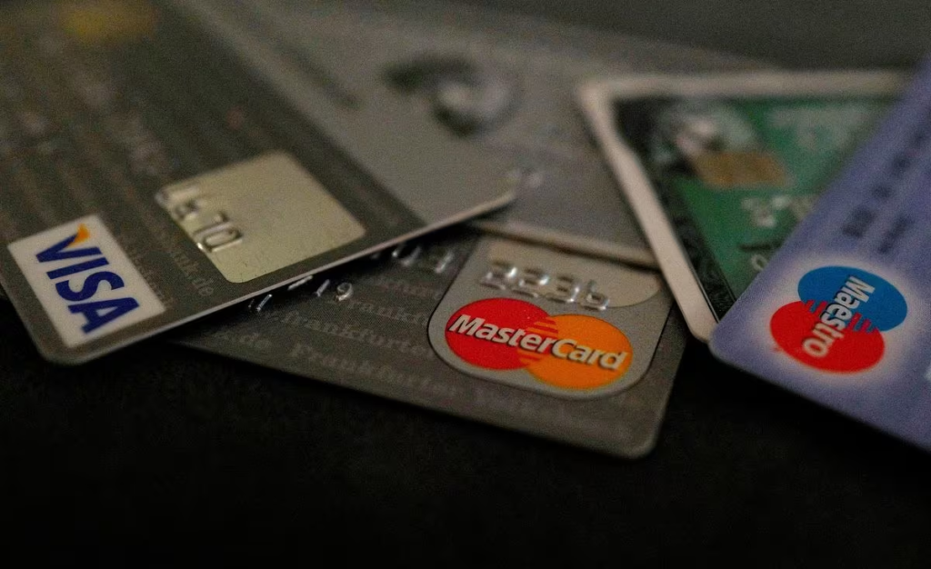 US Supreme Court Weighs Bid to Challenge Debit Card ‘Swipe Fee’ Rule